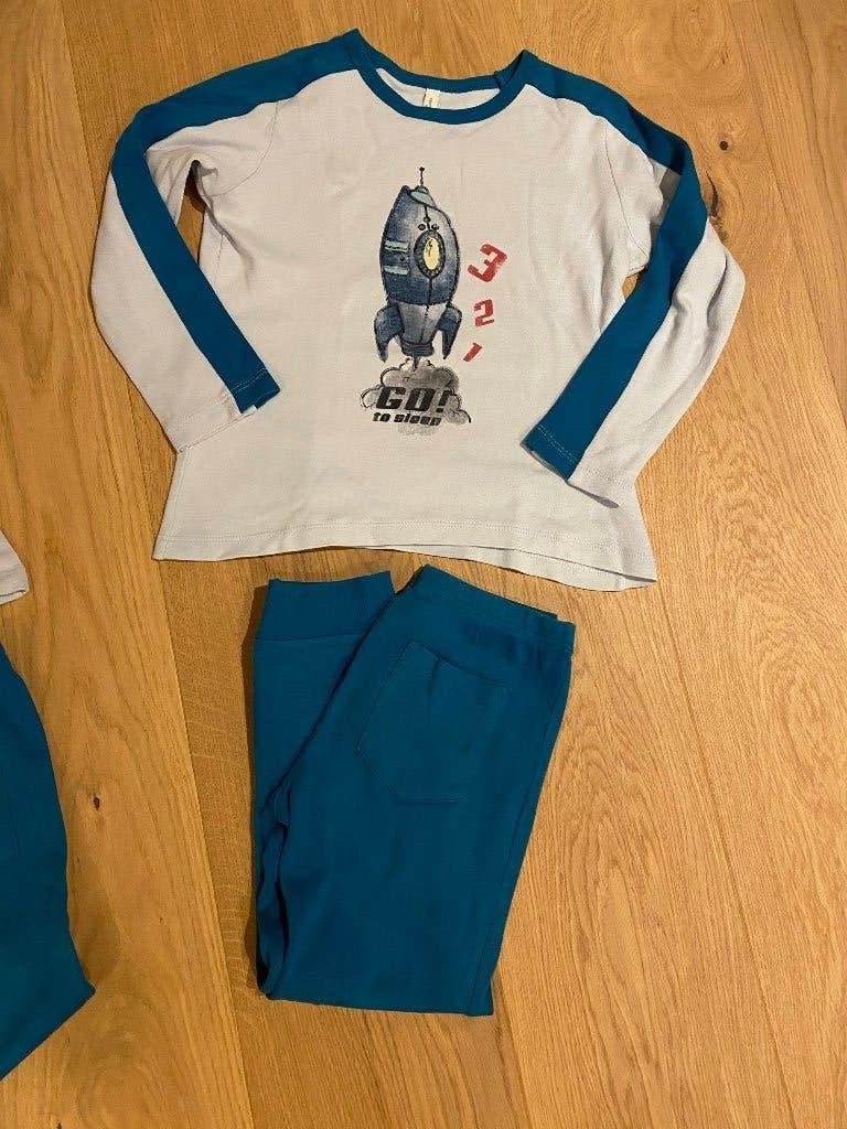 Pyjama Benetton maat 110, Ophalen, Nacht- of Onderkleding, Zo goed als nieuw, Jongen