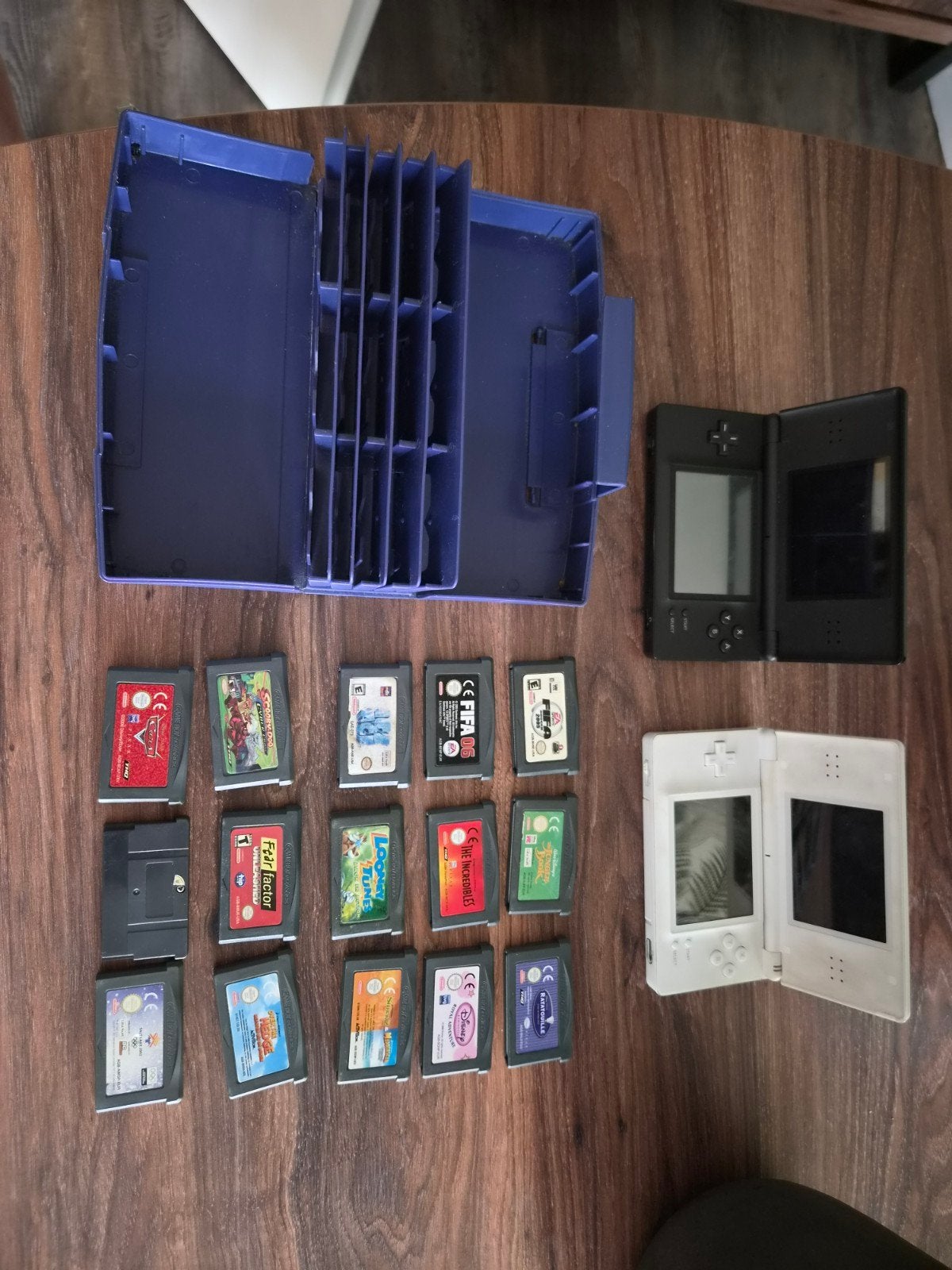 Nintendo DS Lite en DSi met 20 spellen en opbergdoos, 1 speler, Ophalen of Verzenden, Gebruikt, Vanaf 3 jaar