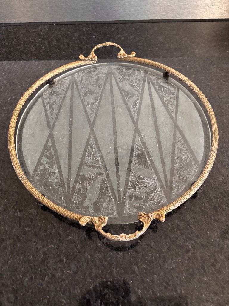 Vintage dienblad; gegraveerd glazen blad en opstaande rand, Antiek en Kunst, Ophalen of Verzenden