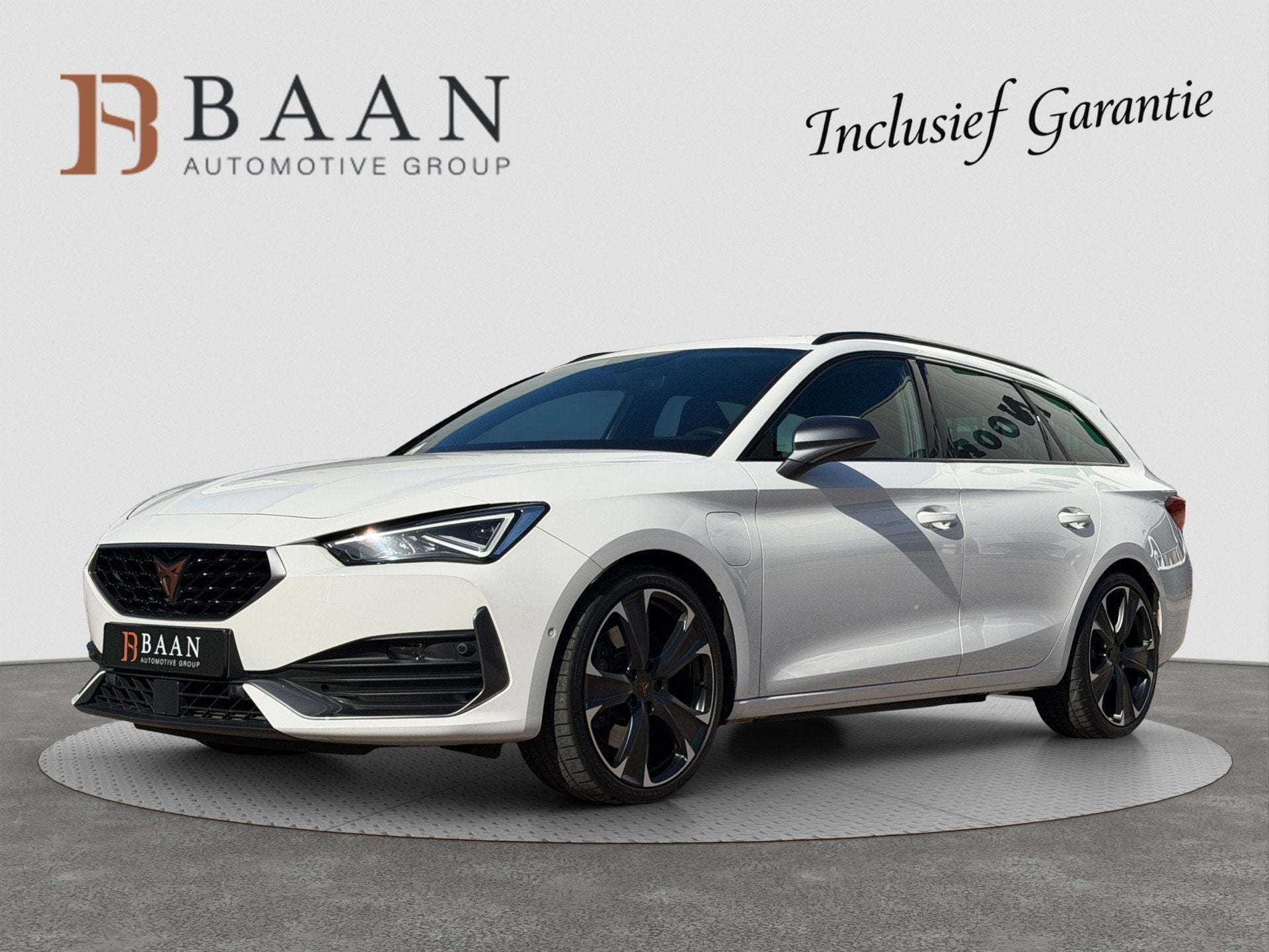 Cupra Leon Sportstourer 1.4 e-Hybrid VZ Performance|Keyless|, Auto's, Dealer onderhouden, 77 km/l, Euro 6, 4 cilinders