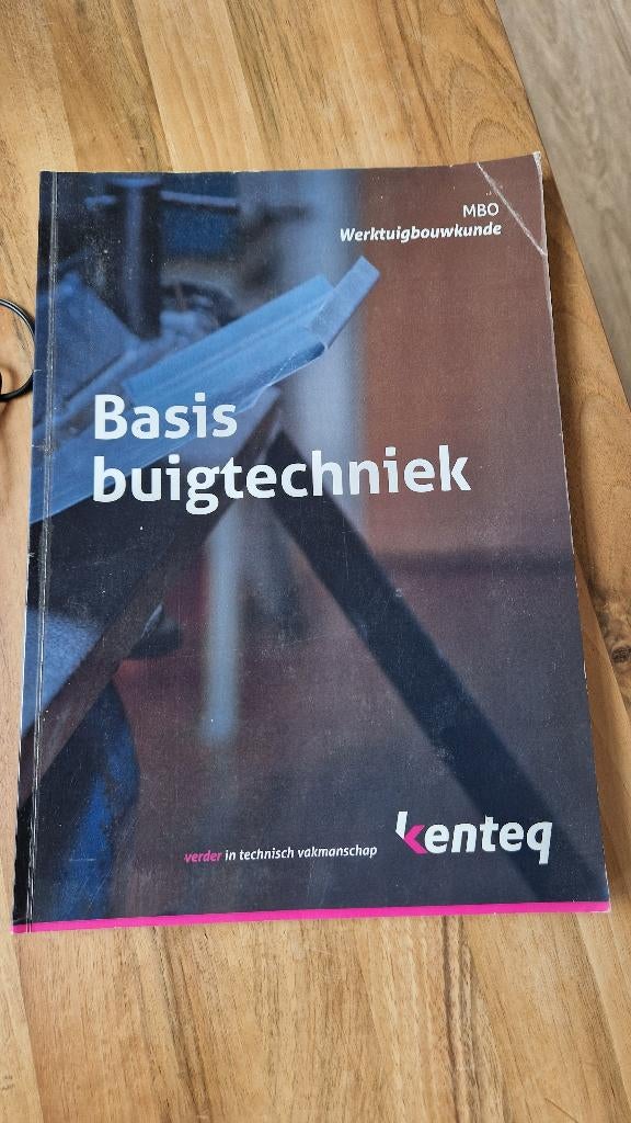 Basisbuigtechniek mbo werktuigbouwkiunde, Ophalen, Metaaltechniek, Onbekend, Gelezen
