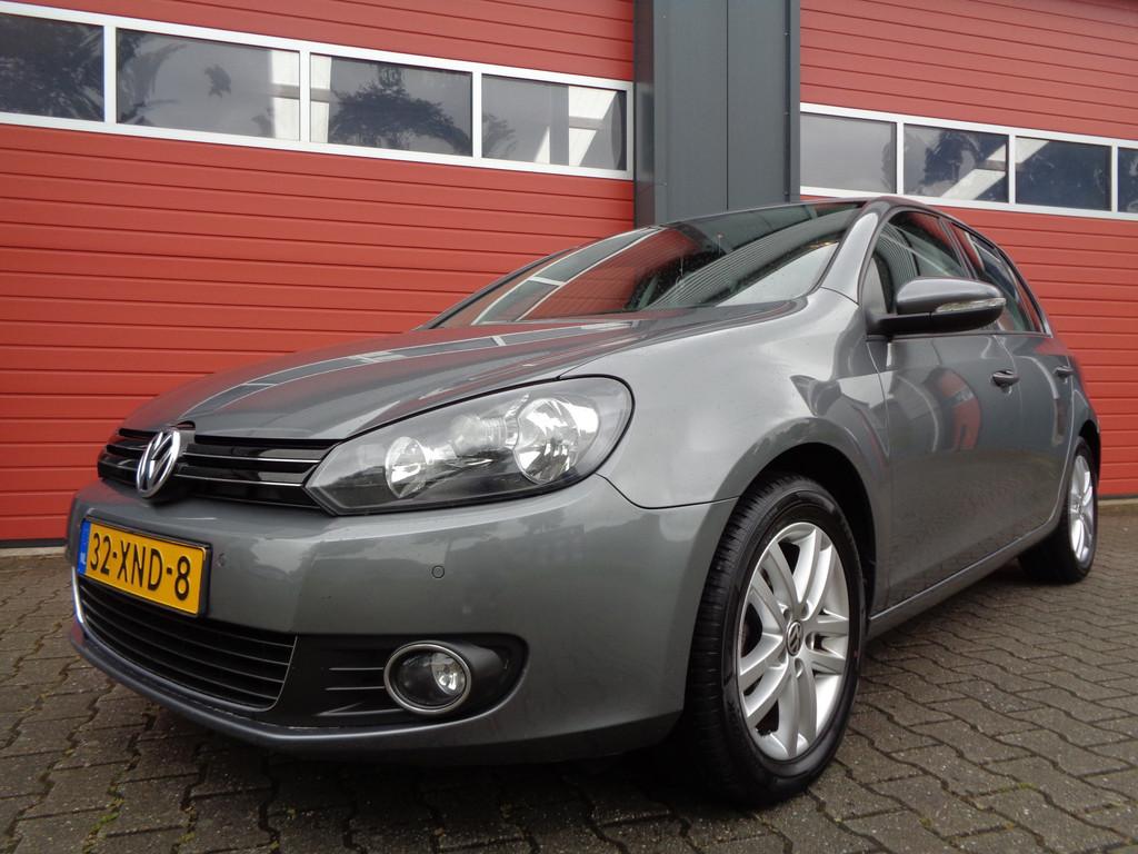 Volkswagen Golf 1.2 TSI Highline BlueMotion 105PK Automaat C, Auto's, Volkswagen, Euro 5, Gebruikt, 4 cilinders, 1198 cc