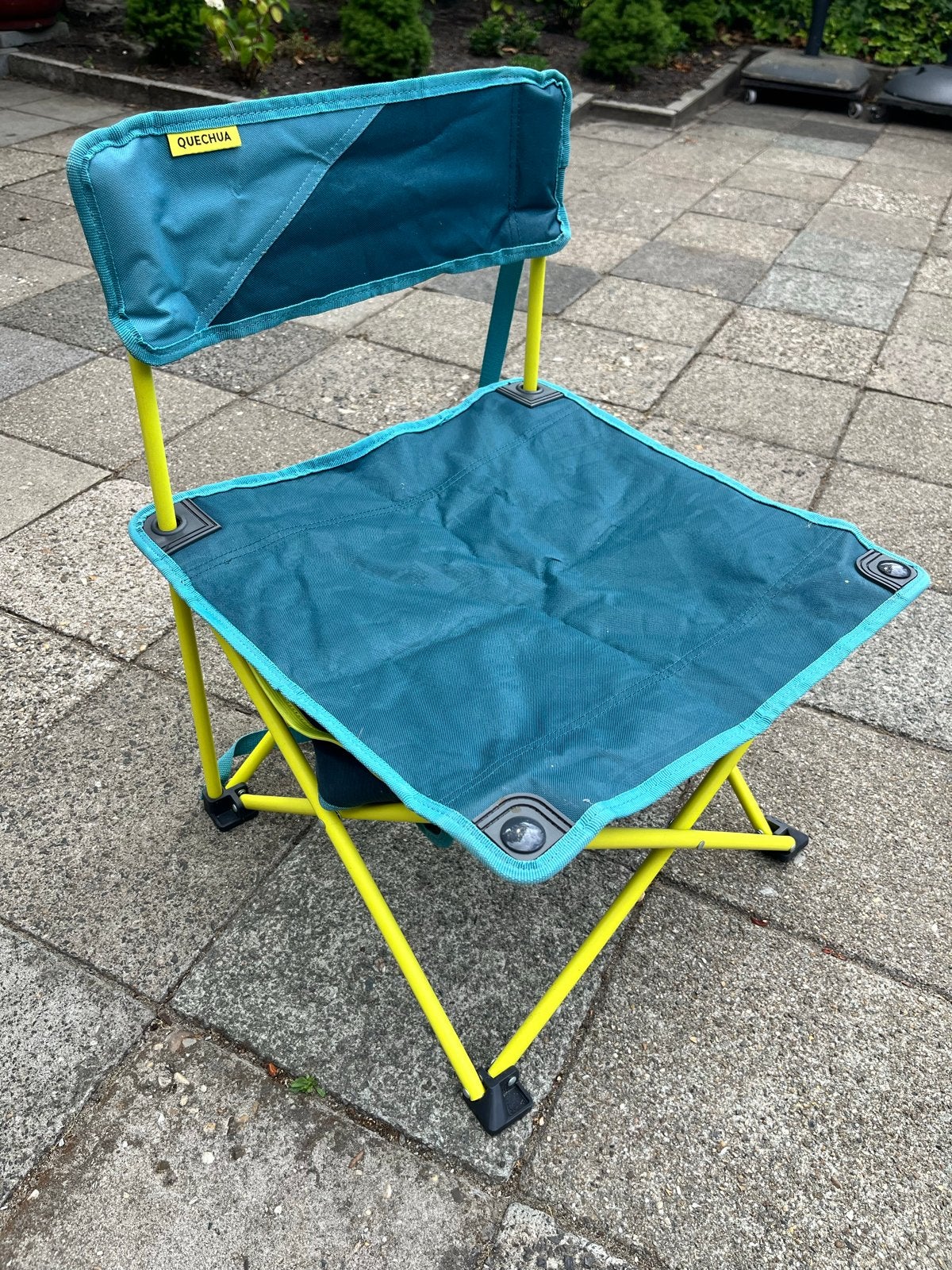 Quechua opvouwbare campingstoel - Zo goed als nieuw, Caravans en Kamperen, Kampeermeubelen, Ophalen, Zo goed als nieuw, Campingstoel