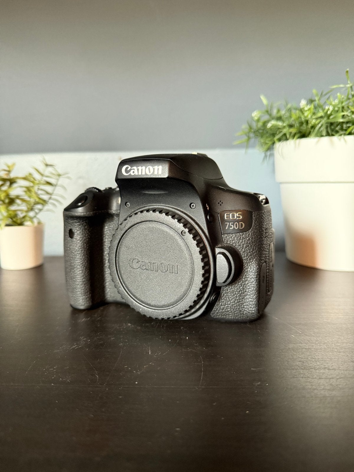Canon EOS 750D Spiegelreflexcamera - Zo goed als nieuw, Bodydop, Spiegelreflex, Canon, Kantelbaar/draaibaar scherm