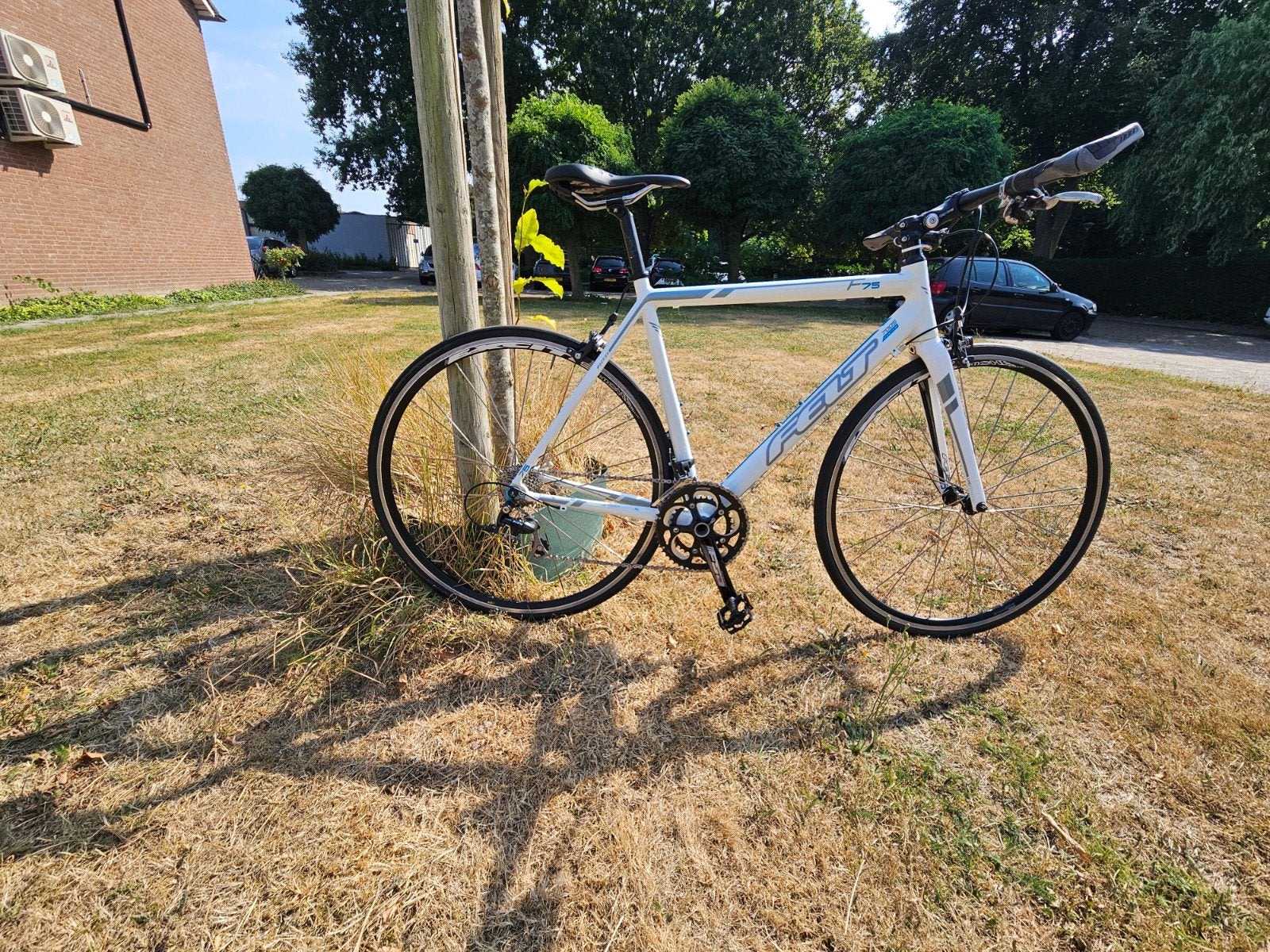 Felt F75 racefiets - Wit/Blauw - Goede staat, Fietsen en Brommers, Fietsen | Racefietsen, 28 inch, Gebruikt, Aluminium, Meer dan 20 versnellingen