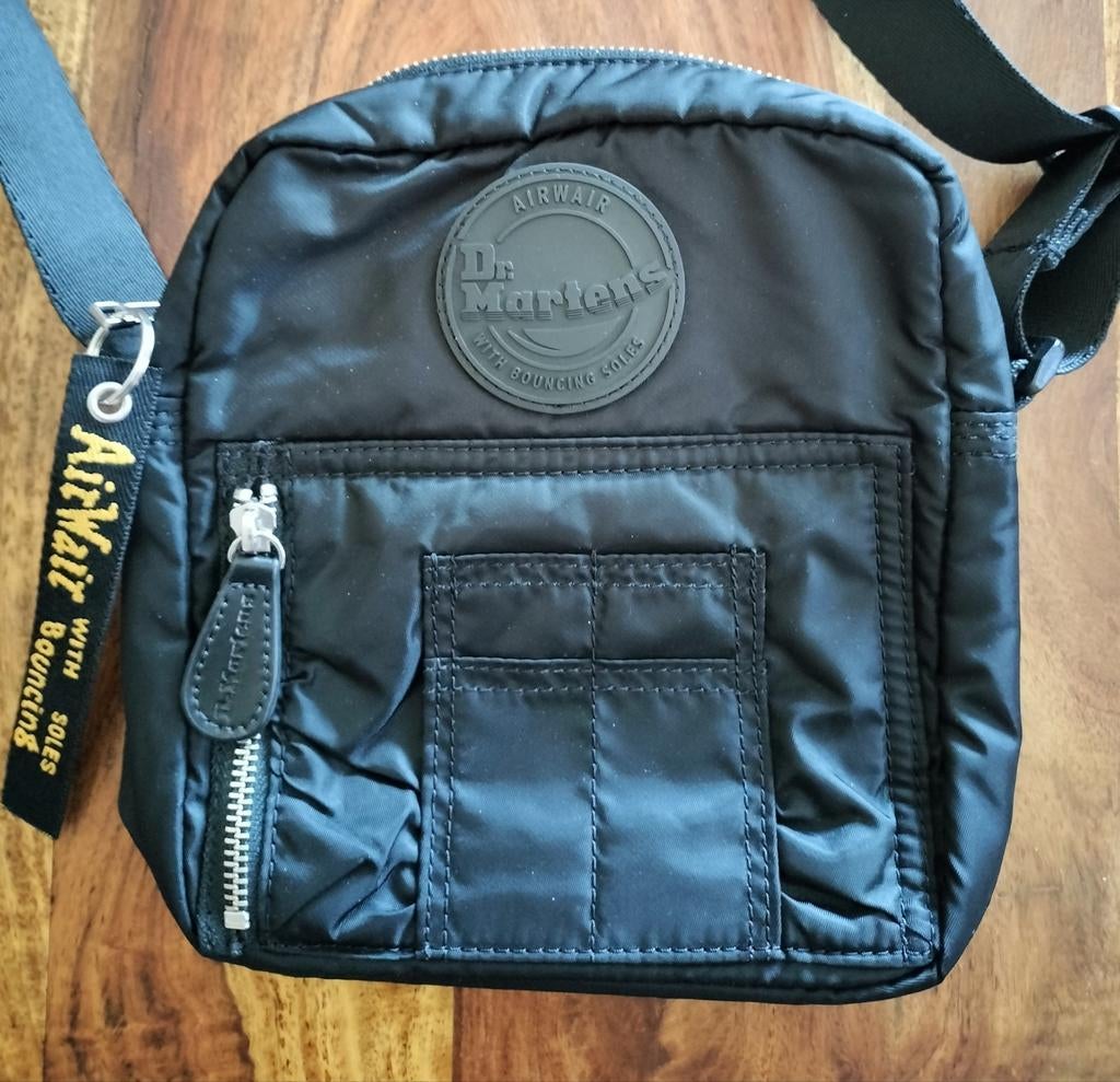 Dr. Martens Nylon Flight Bag Mini - Nieuw!!, Ophalen of Verzenden, Nieuw, Zwart, Schoudertasje