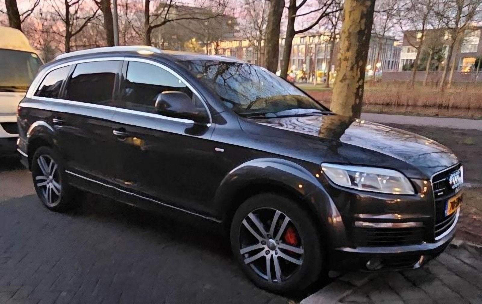 Audi Q7 4.2 TDI 240KW Quattro Tiptronic 2008 Grijs, Auto's, Audi, Automaat, 8 cilinders, 7 stoelen, Bruin