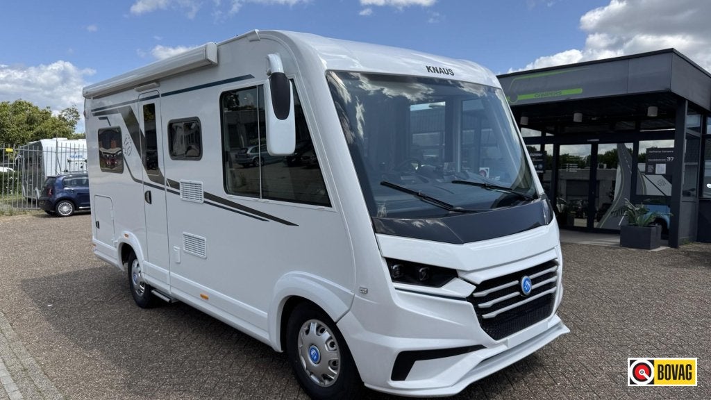 Knaus Van I 550 MF autom, SmartTV Luchtgeveerde AGUTI compac, Caravans en Kamperen, Campers, Automaat, Ringverwarming, Fiat, Koelkast