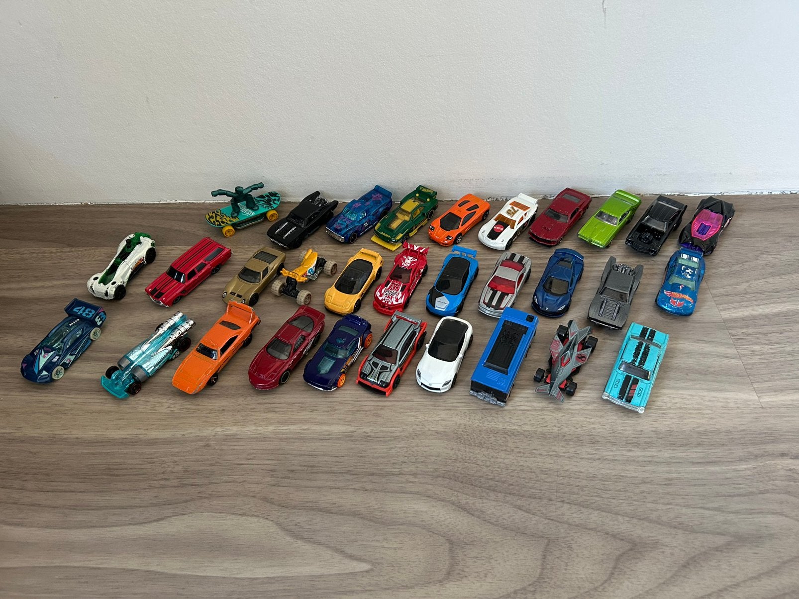 31 mooie hotwheels, Ophalen, Zo goed als nieuw
