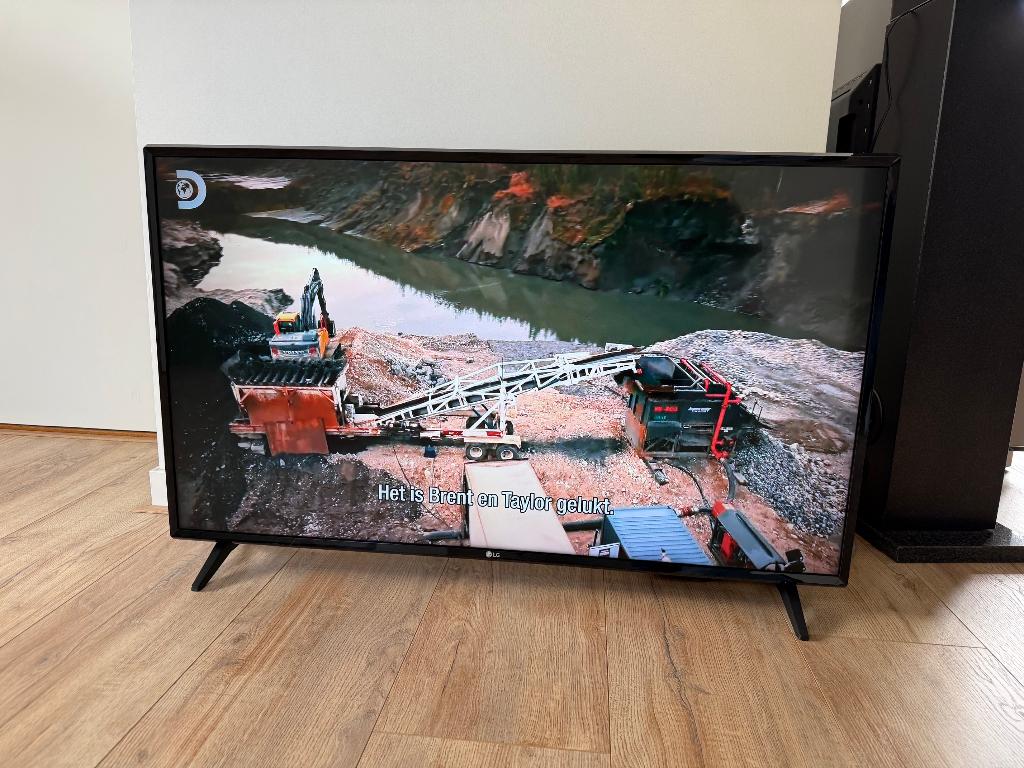 LG 43 inch 4k smart tv, Ophalen, LED, 50 Hz, Zo goed als nieuw