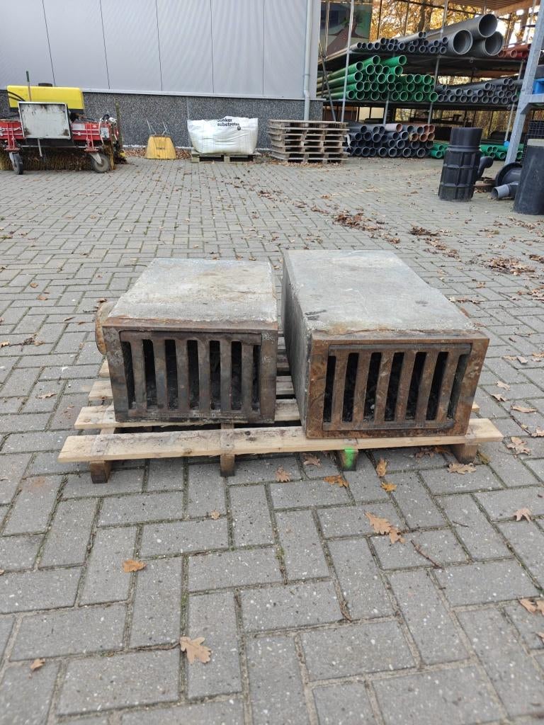 Straatkolken & Trottoirkolken, Ophalen, Gebruikt, Beton, Overige typen