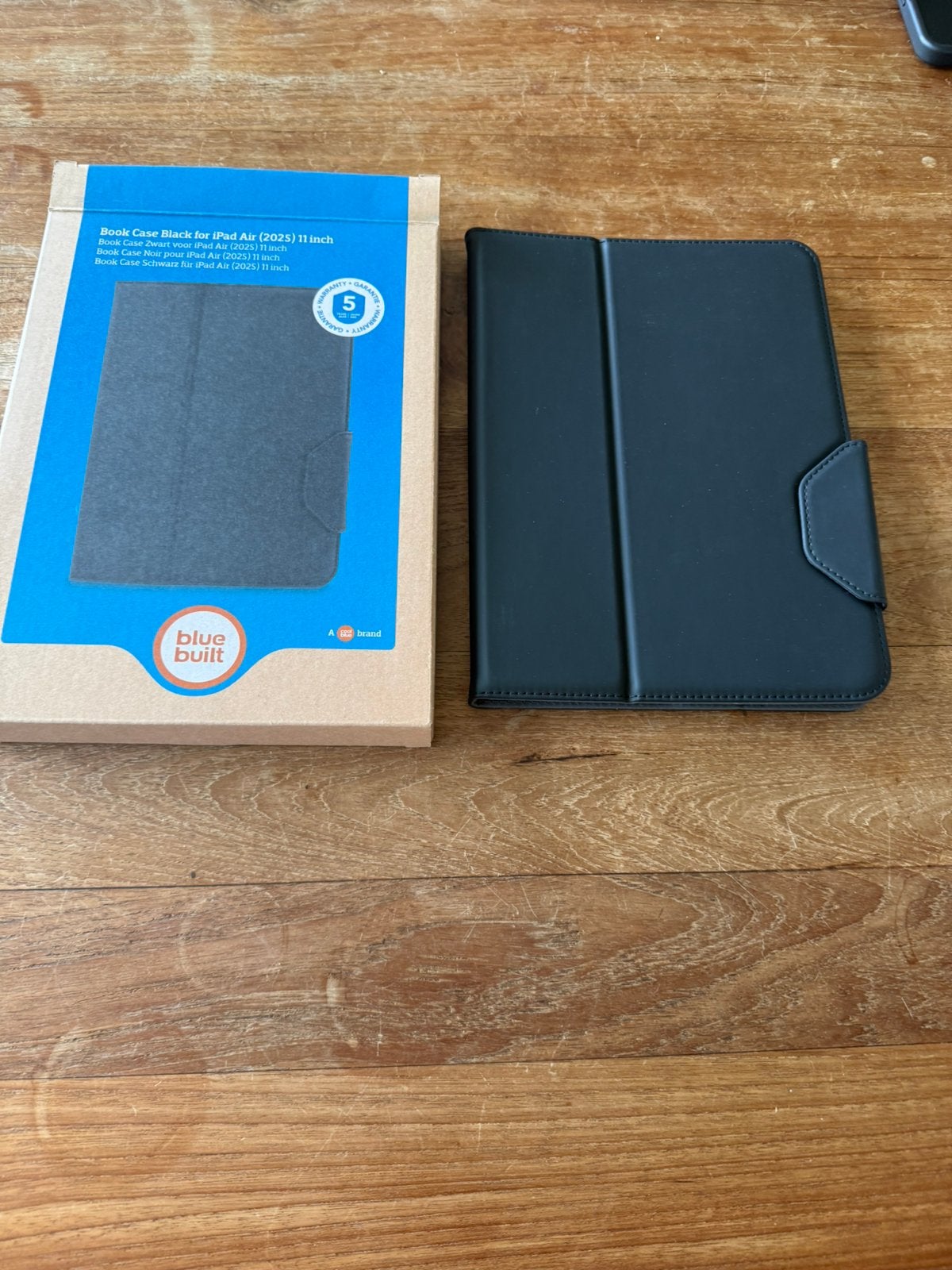 Cover voor iPad Air - 11 inch - zwart - met pencilhouder