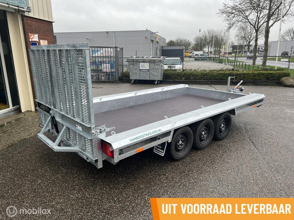 3-asser machinetransporter 400x180 oprijklep 1.30m NIEUW, Nieuw