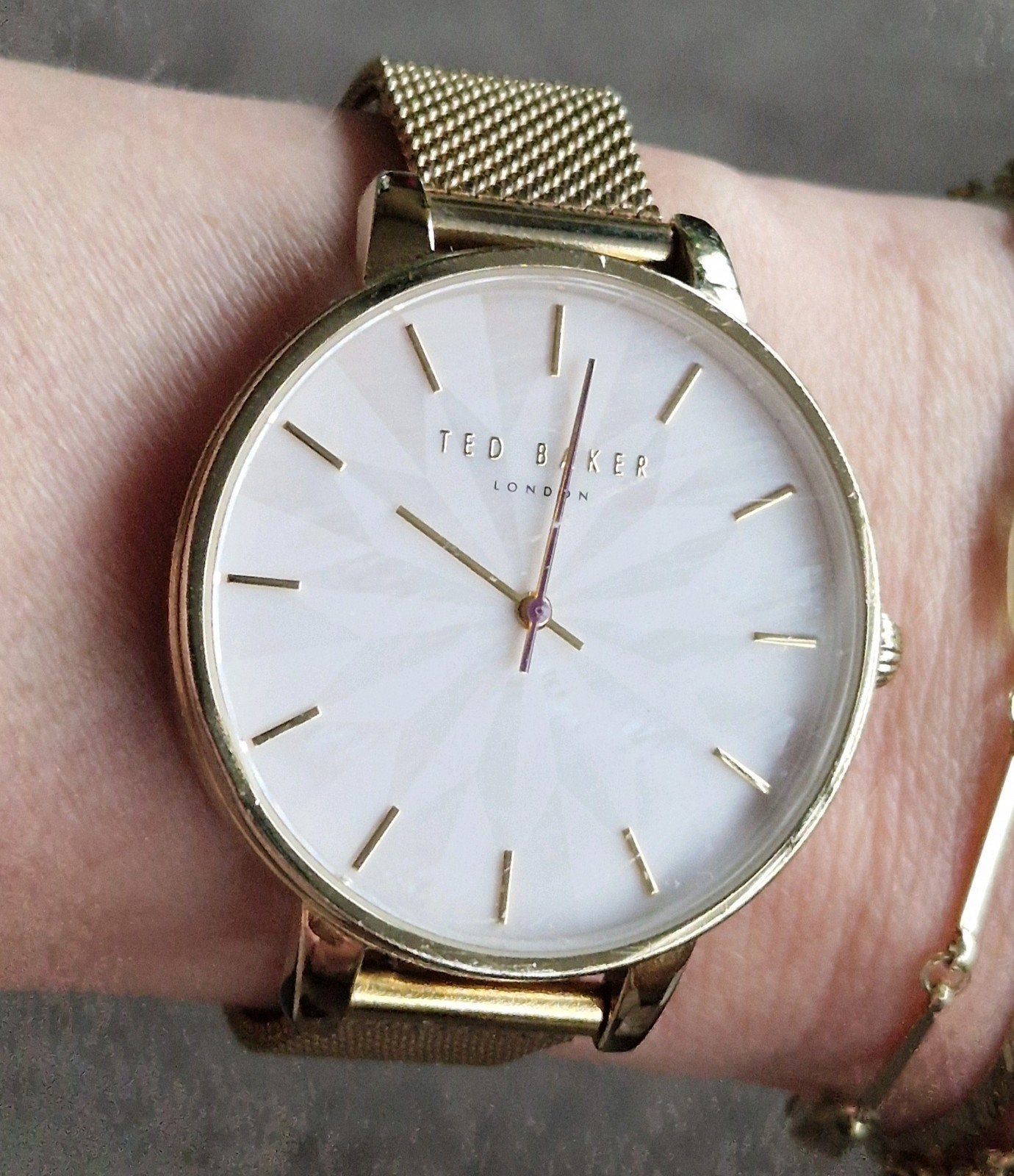 Ted Baker Horloge - Goudkleurig met lichte gebruikssporen, Overige merken, Staal, Gebruikt, Staal
