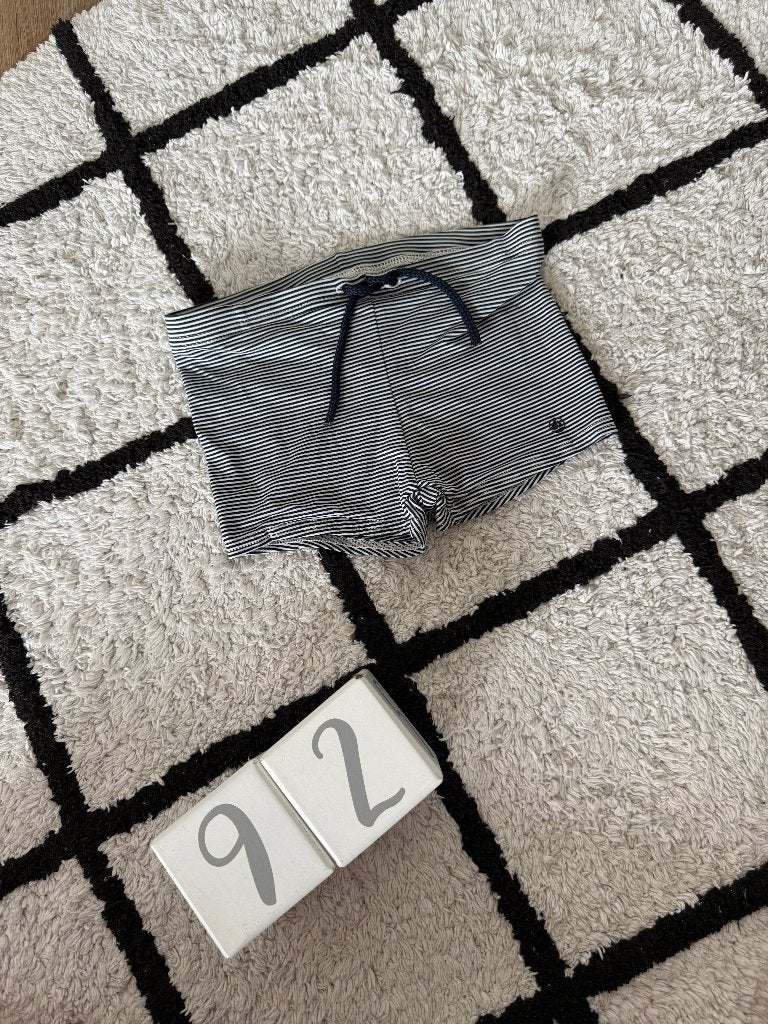 Heel goed blauw wit streep Petit Bateau zwembroek short 92, Sport- of Zwemkleding, Ophalen of Verzenden, Jongen, Petit Bateau