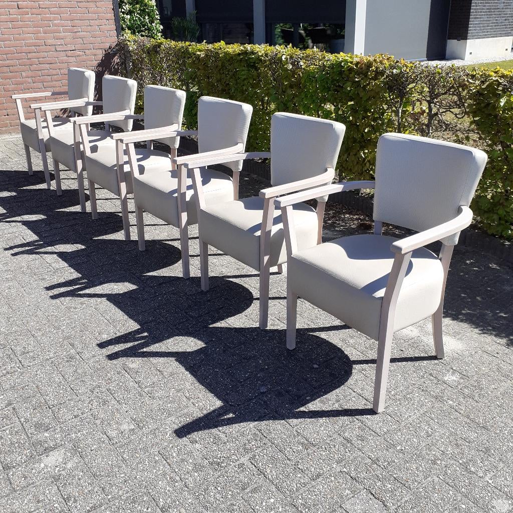 6 Eetkamer stoelen leer met hout, kleur grijs., Huis en Inrichting, Stoelen, Ophalen of Verzenden, Bruin, Leer, Vijf, Zes of meer stoelen