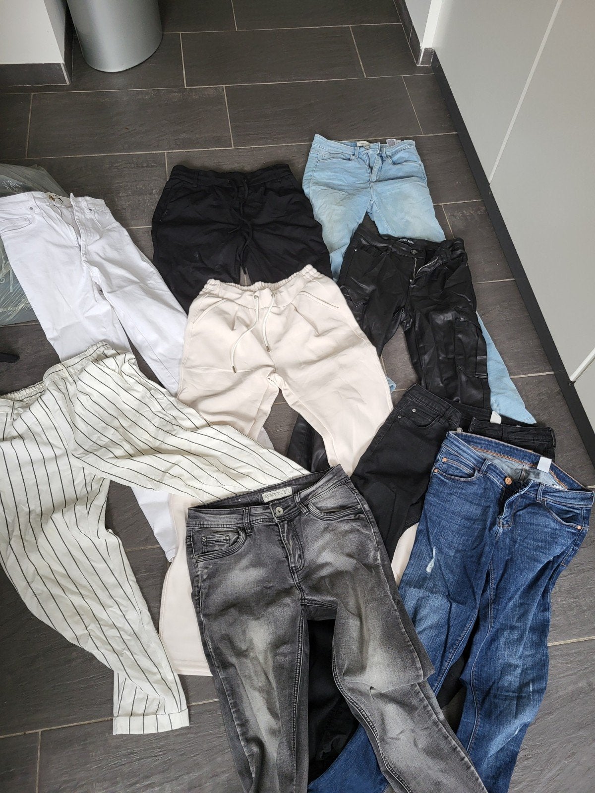 9 broeken xs s 36 zie foto's, Diverse merken, Ophalen of Verzenden, Zo goed als nieuw, Maat 34 (XS) of kleiner