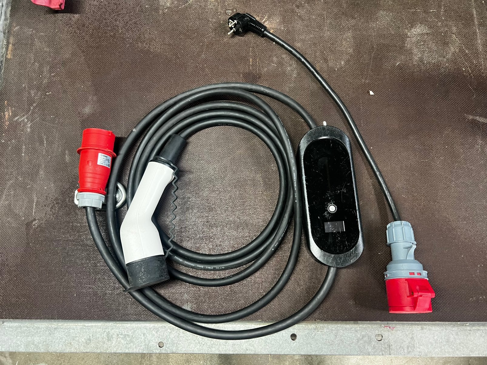 EV Autolader 220V en 380V - Draagbaar Laadstation, Ophalen, Gebruikt, Laadkabel
