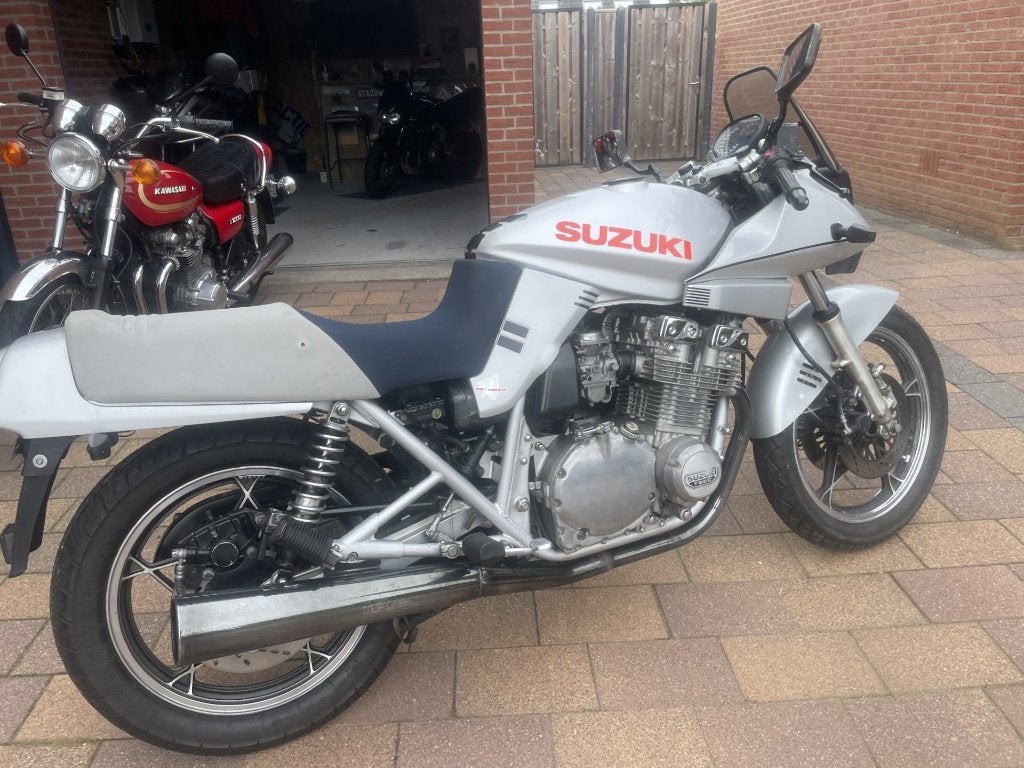 Schitterende klassieke en iconische SUZUKI GSX750 Katana, Motoren, 750 cc, 4 cilinders, Gebruikt, Sport