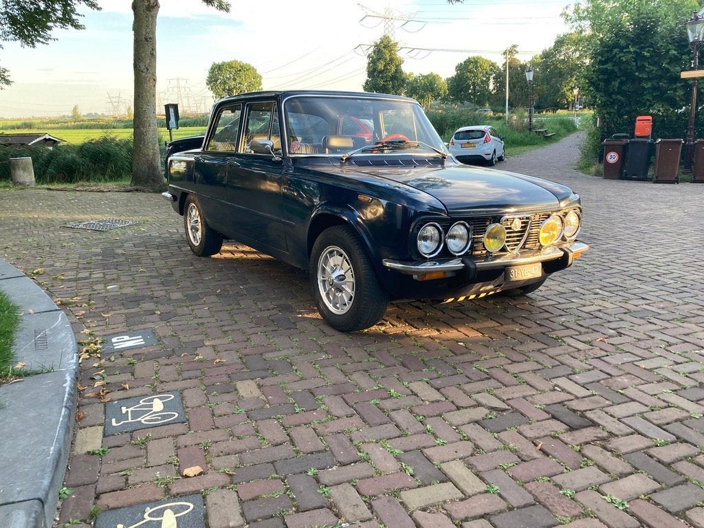 Alfa Romeo 1973 Giulia 1300 Nuova Super Blauw Goede staat!, Auto's, 1025 kg, Zwart, 4 cilinders, Blauw