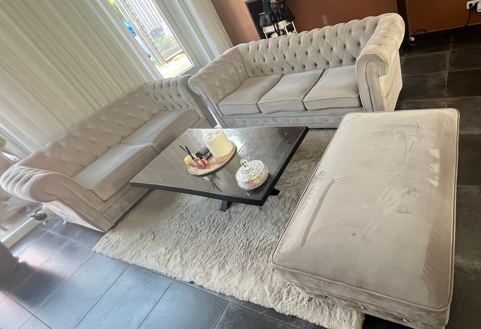 Luxe Chesterfield bankstel 3+2 + poef,Lichtgrijs velours, Huis en Inrichting, Ophalen, Gebruikt, Luxe, modern