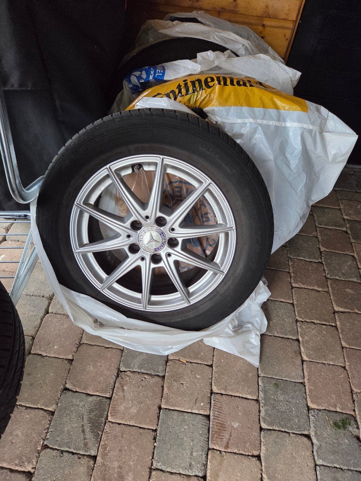 Continental winterbanden met Mercedes velgen, Auto-onderdelen, Ophalen, Gebruikt, 16 inch, Banden en Velgen