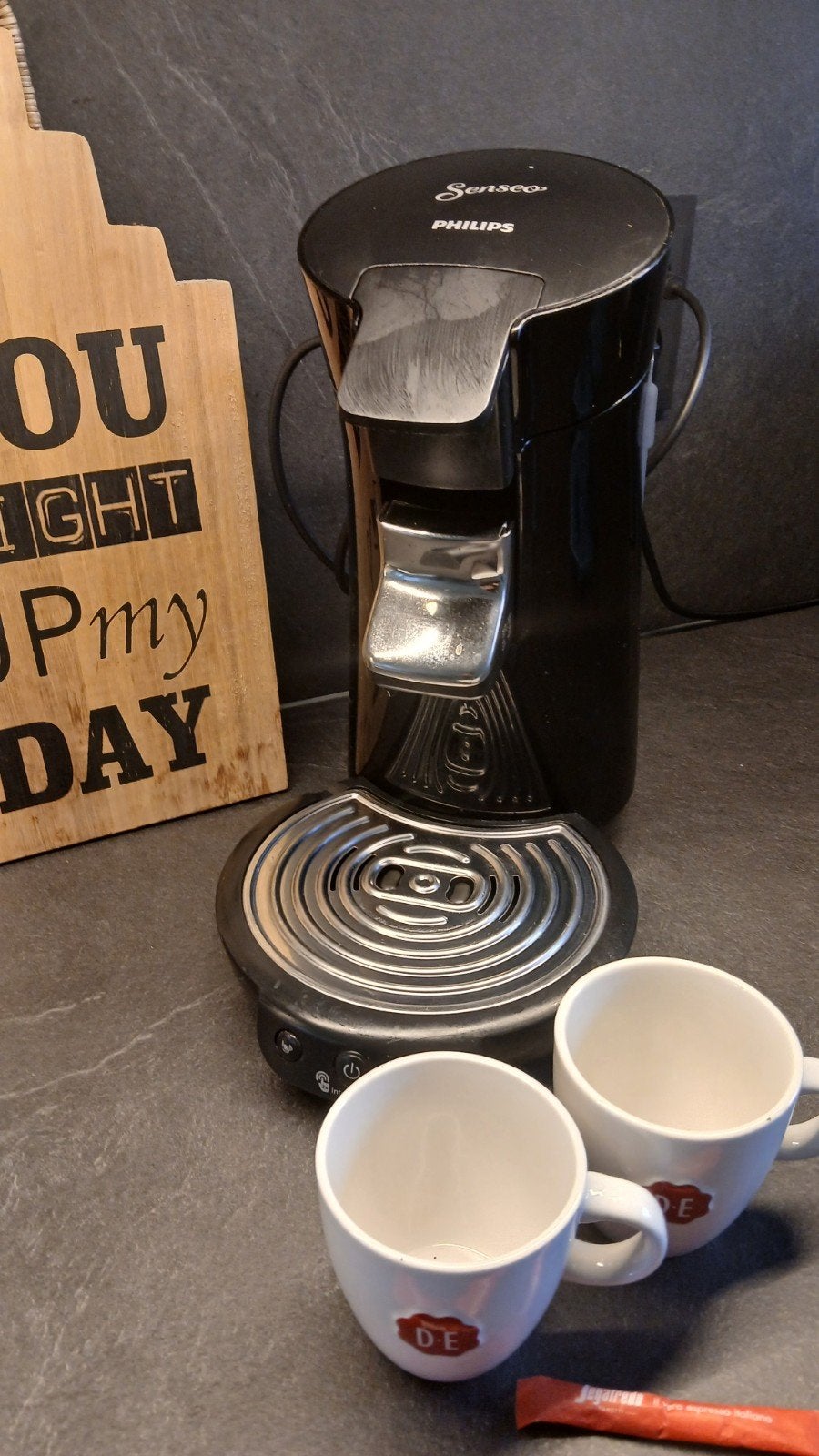 Philips Senseo Koffiezetapparaat Zwart - Goede Staat, Gebruikt, Koffiemachine, Ophalen of Verzenden, 2 tot 4 kopjes