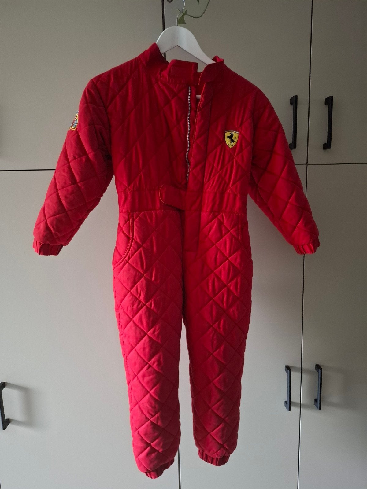 Officieel gelicentieerde gewatteerde rode Ferrari overall, Ophalen, Gebruikt, Formule 1