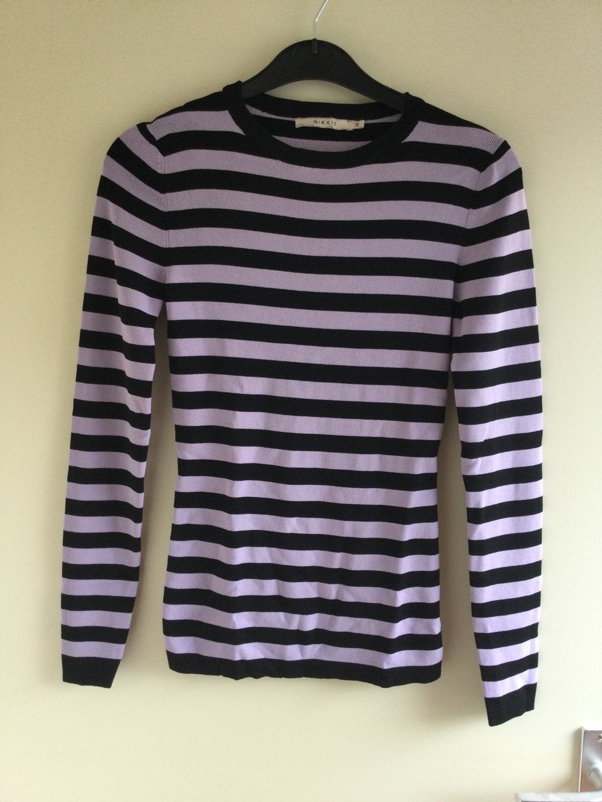 Nikkie shirt 2 x maat 34, Ophalen, Zwart, Zo goed als nieuw, Lange mouw