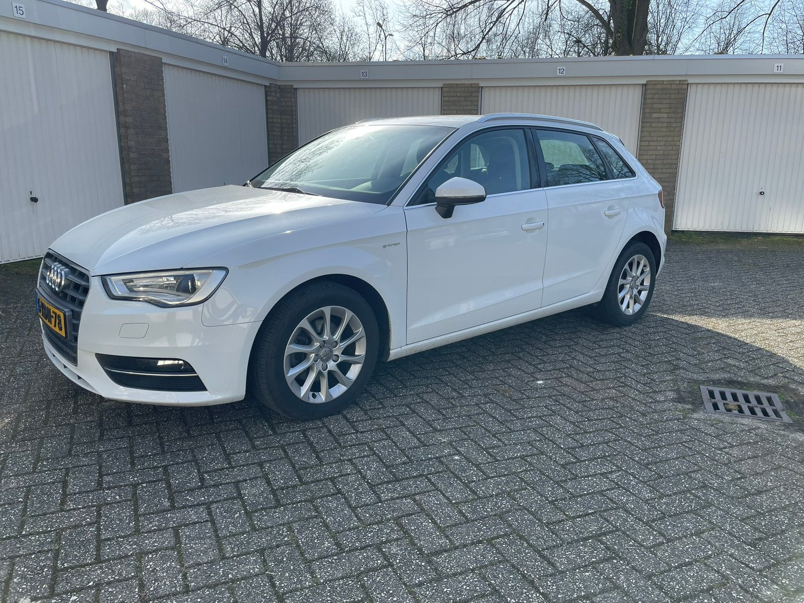Audi A3 1.4TFSI G-tron 81KW SB S-tronic Apk 7-2027!!, Auto's, Audi, Stof, 4 cilinders, CNG (Aardgas), Wit