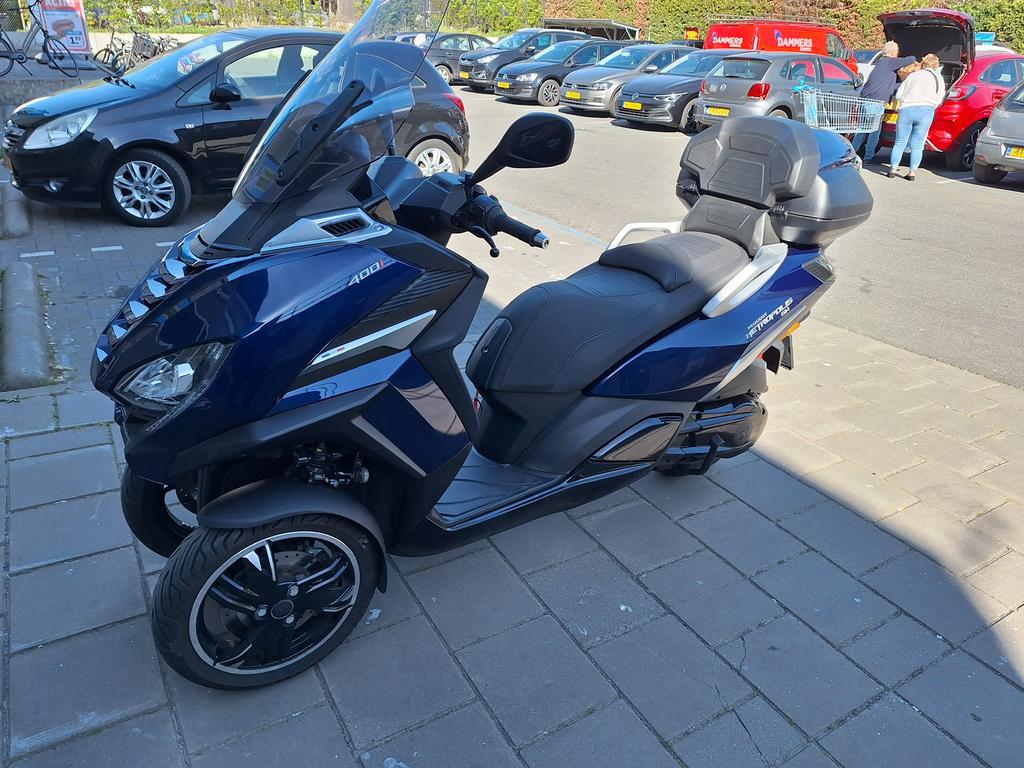 Peugeot Metropolis 400 sw 2021, Motoren, Ophalen, 1 cilinder, 12 t/m 35 kW