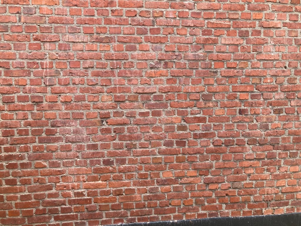 8000 antieke rode bakstenen uit oud 1911 huis 10 cent p/st, Ophalen, Gebruikt, Bakstenen
