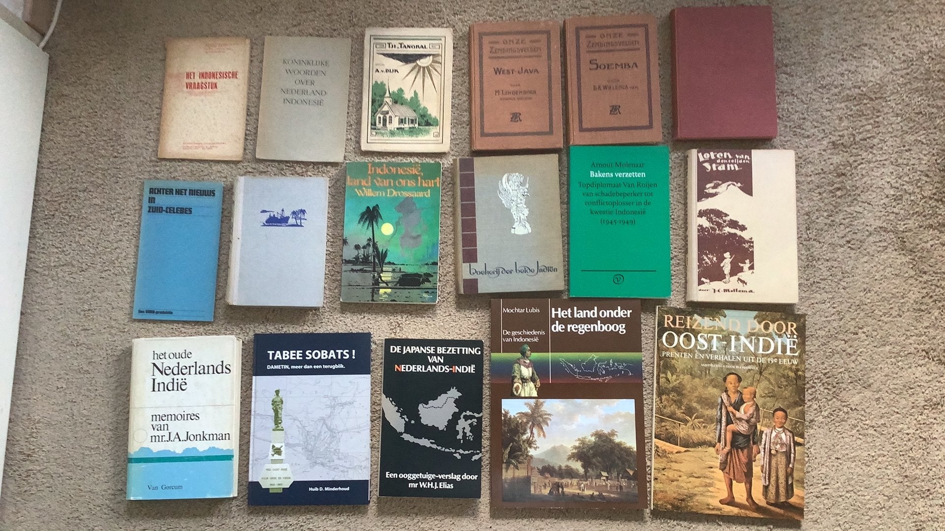 17 boeken / boekjes: Nederlands-Indië / Indonesië., Boeken, Geschiedenis | Vaderland, Ophalen of Verzenden, Zo goed als nieuw