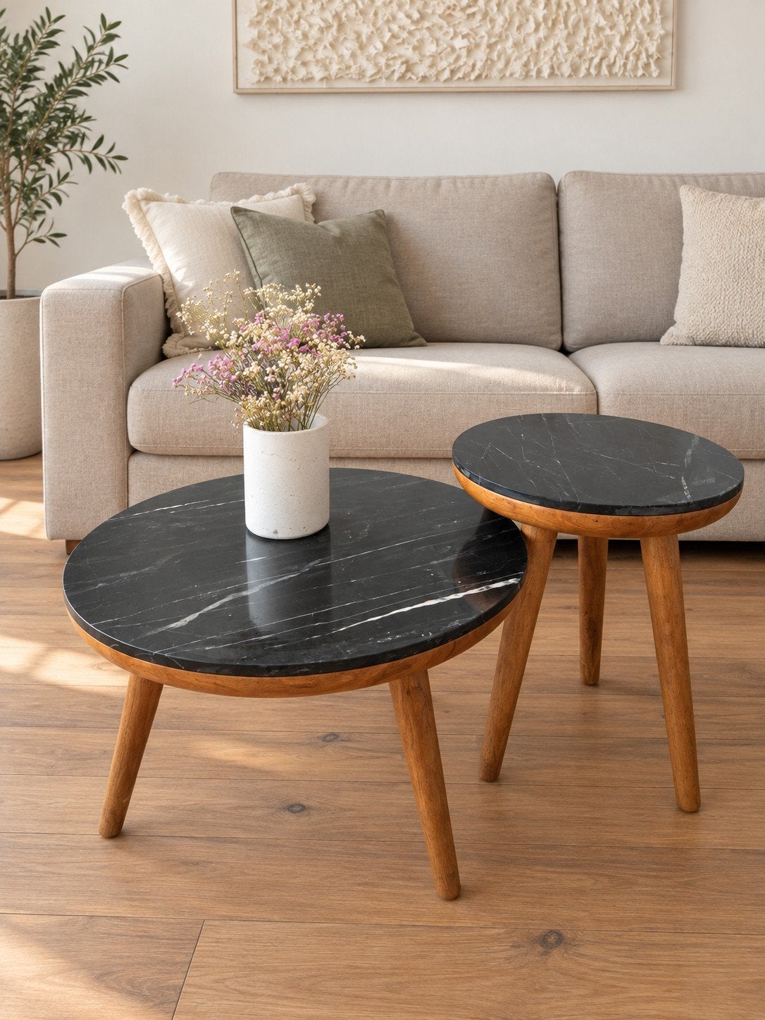 Set van 2 zwarte marmeren salontafels met walnoothout, 50 – 75, 50 tot 100 cm, Rond, 50 tot 100 cm