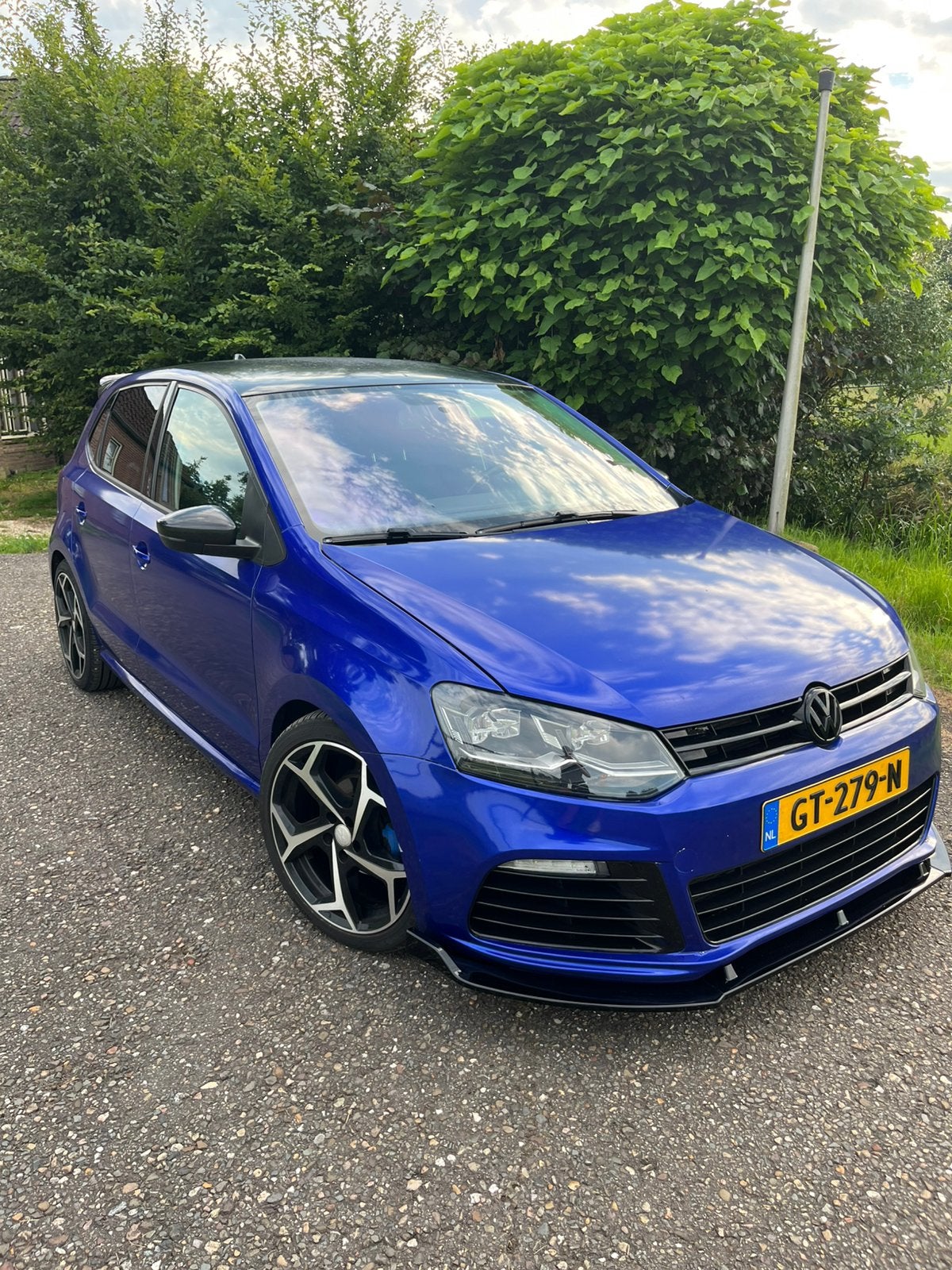Volkswagen Polo 1.2 TSI (2013) – 130 PK — R20 look, Voorwielaandrijving, Stof, 40 €/maand, 4 cilinders
