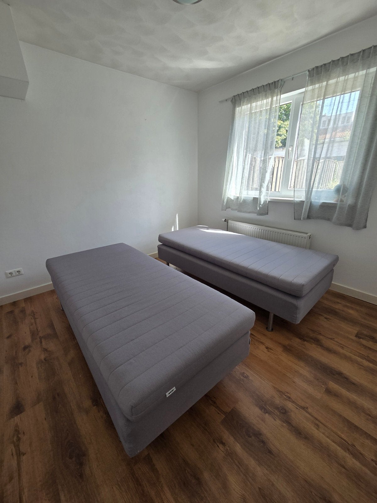 IKEA Espevär bedden: 2 stuks incl. matrassen, Huis en Inrichting, Ophalen, Gebruikt, 90 cm, Eenpersoons