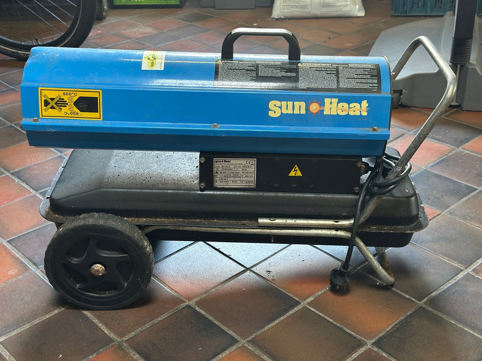 Verrijdbare Sun Heat Petroleum Kachel 20 kW, Ophalen, 30 tot 80 cm, Gebruikt, Kachel