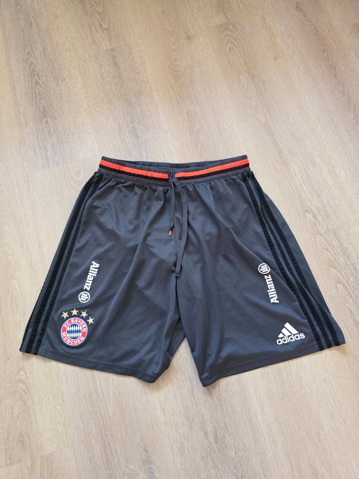 Broekje FC Bayern Munchen, Ophalen of Verzenden, Gebruikt, Buitenlandse clubs, Overige typen