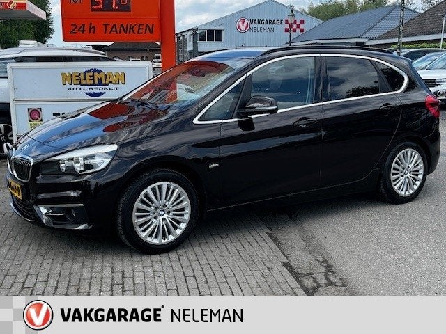 BMW 2-Serie Active Tour. 218i tourer luxury-line 136pk Autom, Auto's, 12 maanden, 136 pk, Gebruikt, Leder