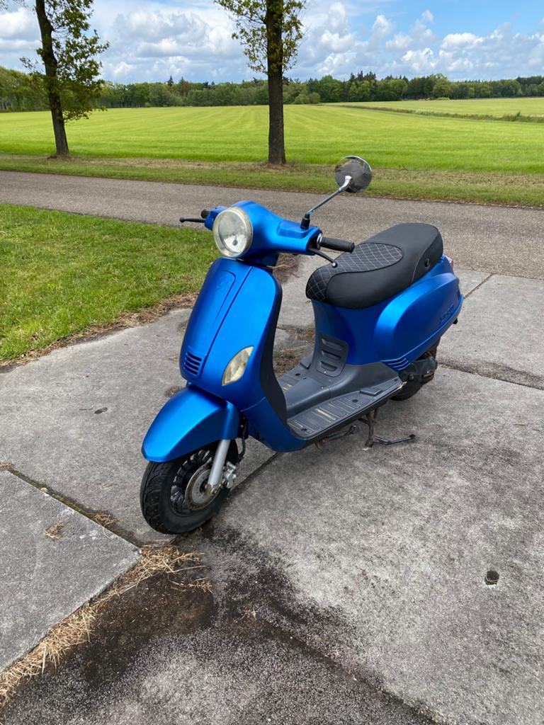 Agm vx50 ,300 nu ophalen, Gebruikt, Benzine, Ophalen, Overige merken