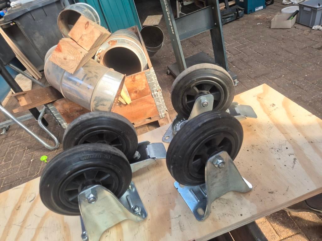 Set 2x bokwielen 2x zwenkwielen met rem met rubber voering, Ophalen of Verzenden