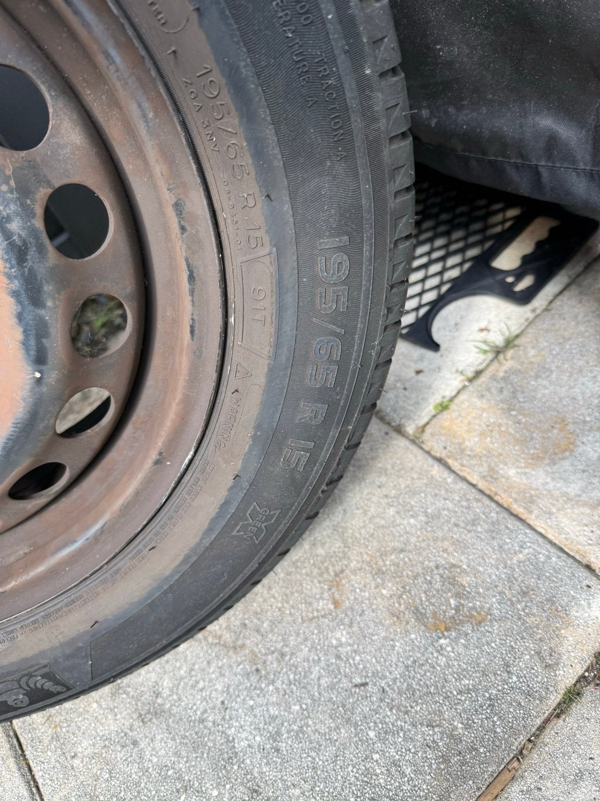 Michelin Energy Saver banden met stalen velgen 195/65 R15, Auto-onderdelen, Banden en Velgen, Gebruikt, 15 inch, Banden en Velgen
