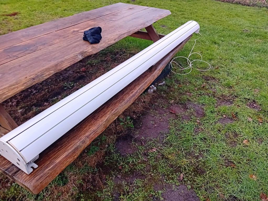 Electrisch Uitvalscherm 3 m breed en 2 m uitval, Tuin en Terras, Zonneschermen, Ophalen, Gebruikt, Elektrisch, 150 tot 300 cm