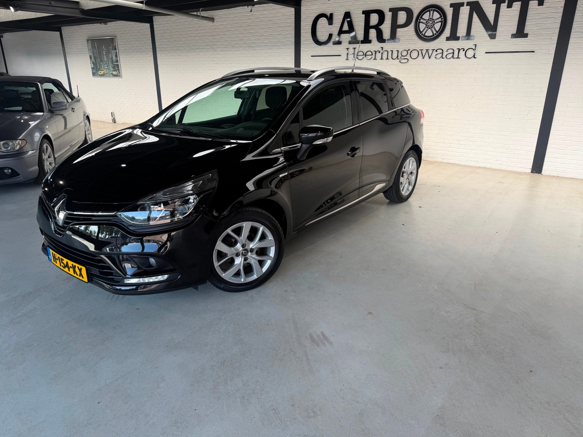 Renault Clio Estate 0.9 TCe Limited 2020 CarPlay Airco Cruis, Voorwielaandrijving, 898 cc, Euro 6, 1098 kg