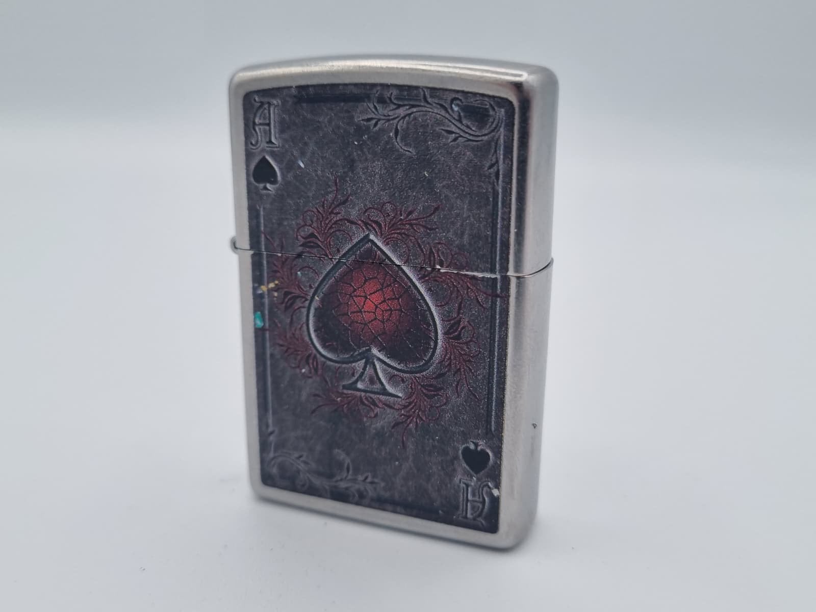 Zippo Ace of Spades Iron 2025 Aansteker, Verzenden, Zo goed als nieuw, Aansteker
