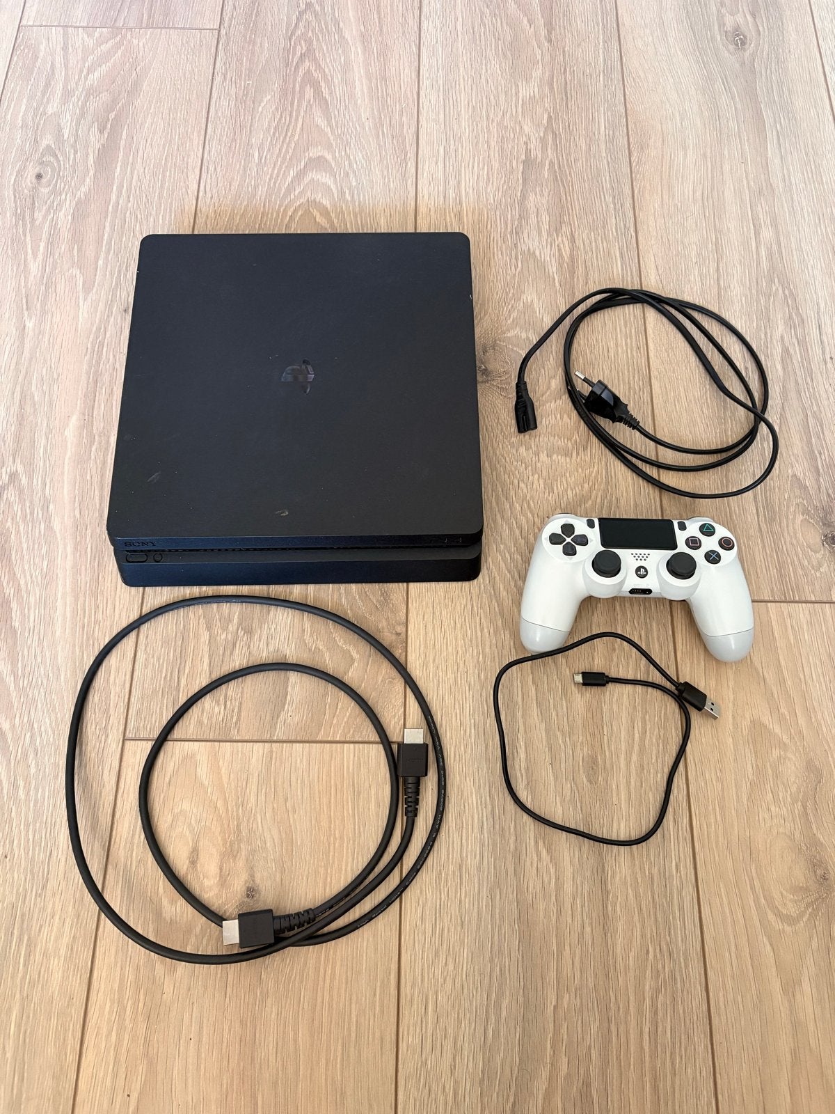 Sony PlayStation 4 Slim 500GB met 1 controller, Spelcomputers en Games, Spelcomputers | Sony PlayStation 4, Ophalen, Met 1 controller