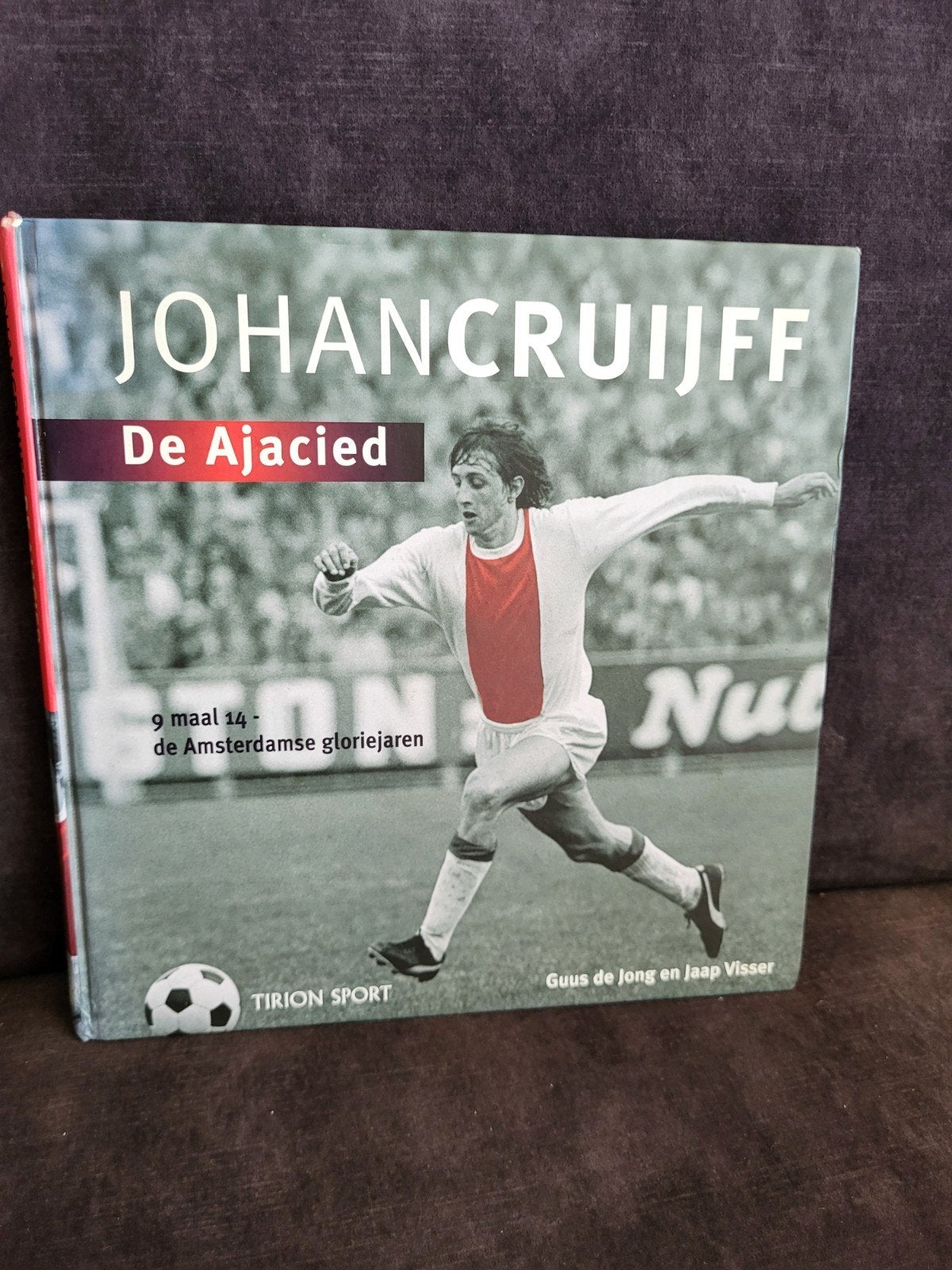 Johan Cruijff: De Ajacied - Boek over Ajax-legende, Ophalen of Verzenden, Zo goed als nieuw, Guus de Jong en Jaap Visser, Overige sporten