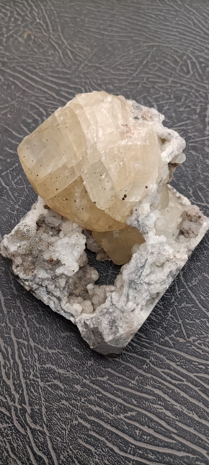 Calciet+kwarts+chalcopyriet, Ophalen of Verzenden