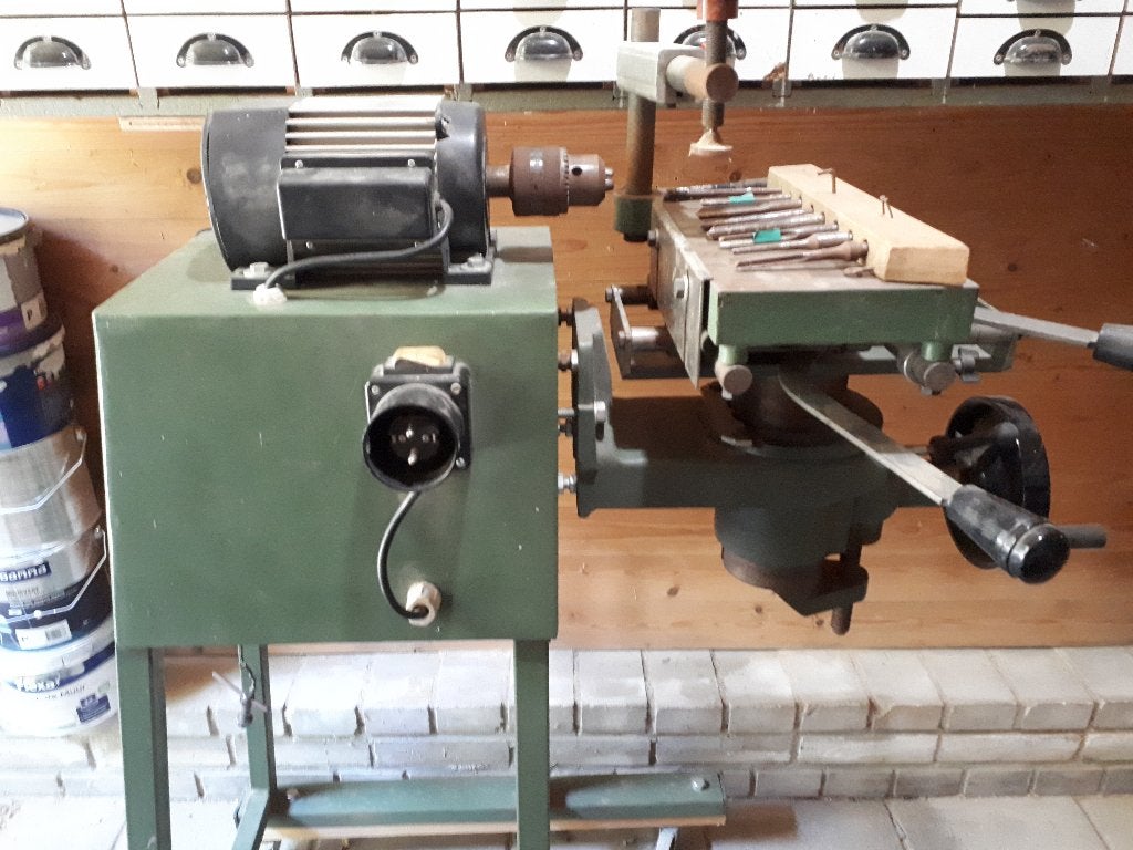 Freesmachine, Gebruikt, Overige soorten, Elektrisch, Ophalen
