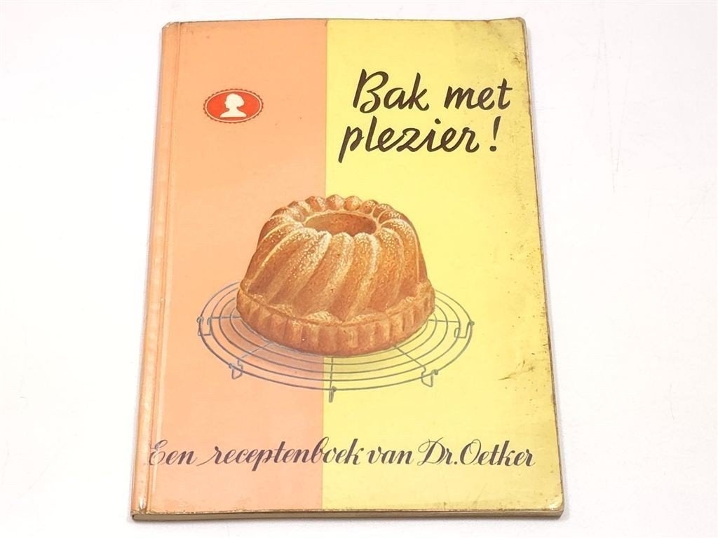 Bak met Plezier — Vintage Dr. Oetker Receptenboek 1937, Boeken, Kookboeken, Ophalen of Verzenden, Gelezen, Italië